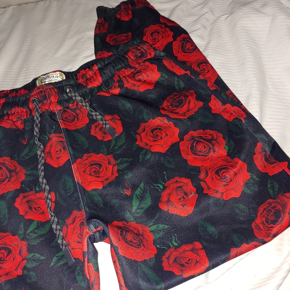 Fresh Prints of Bel-Air rose joggers B1180